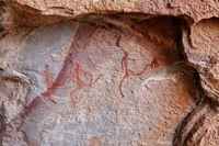 ancient-prehistoric-drawings-stone-walls-cave